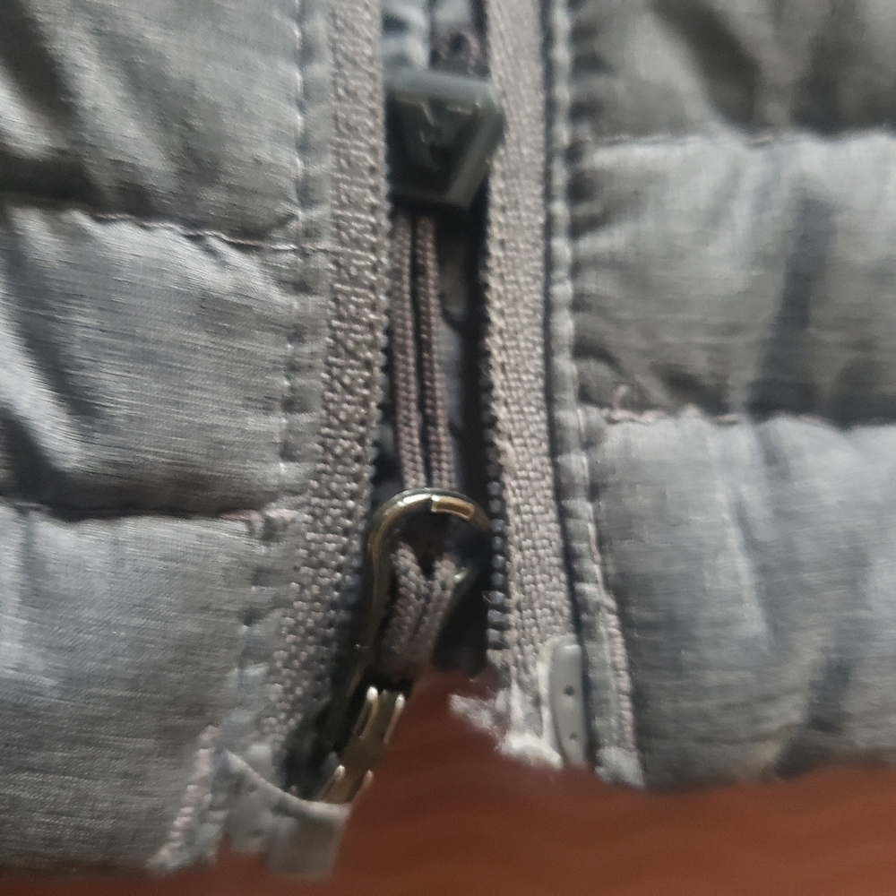 Women's Large Eddie Bauer Down Coat BROKEN ZIPPER Grey Hooded Jacket - Picture 15 of 16